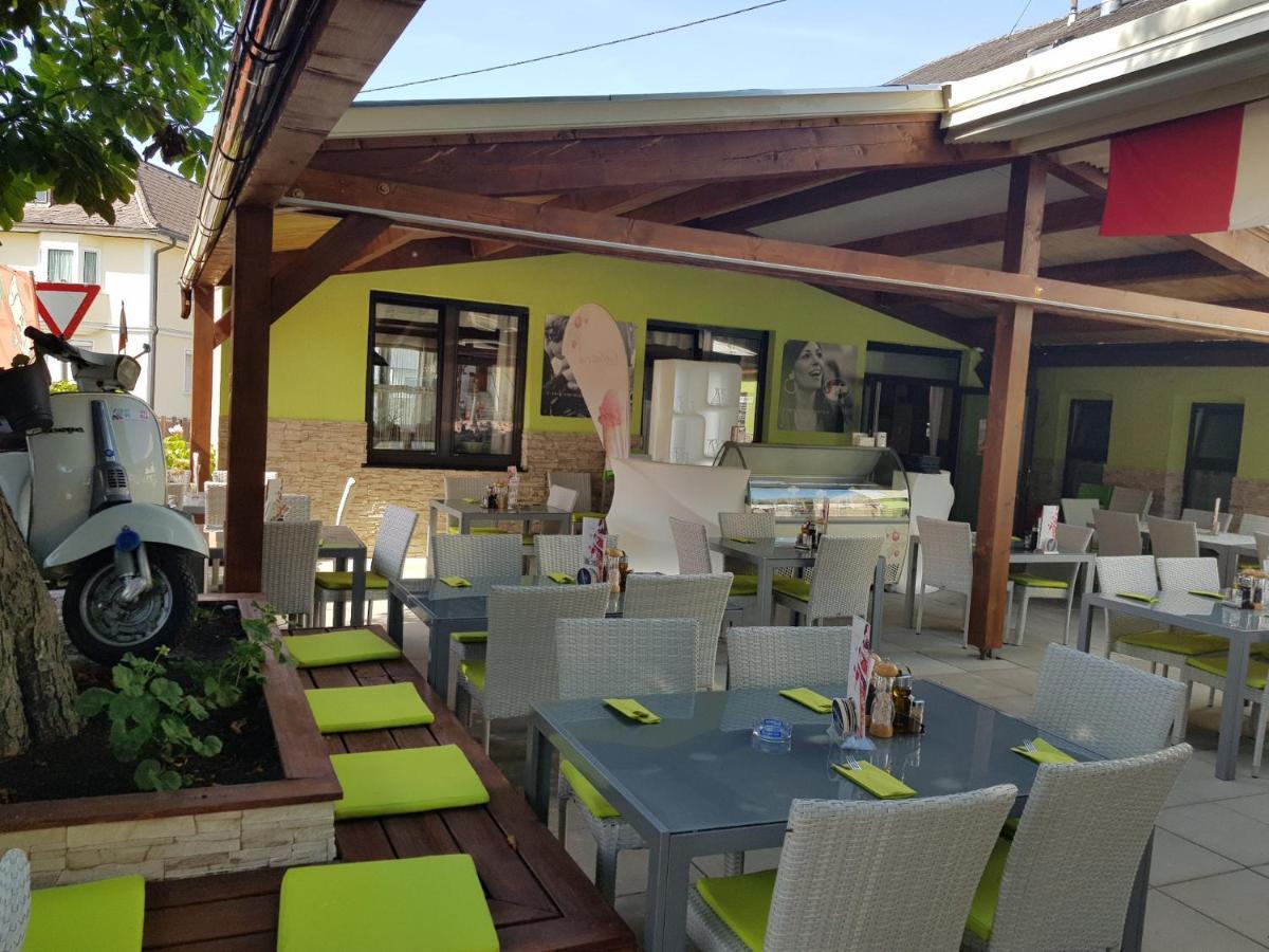 Zum Kleinen Italiener - Ristorante Pizzeria Pension Geinberg Eksteriør bilde