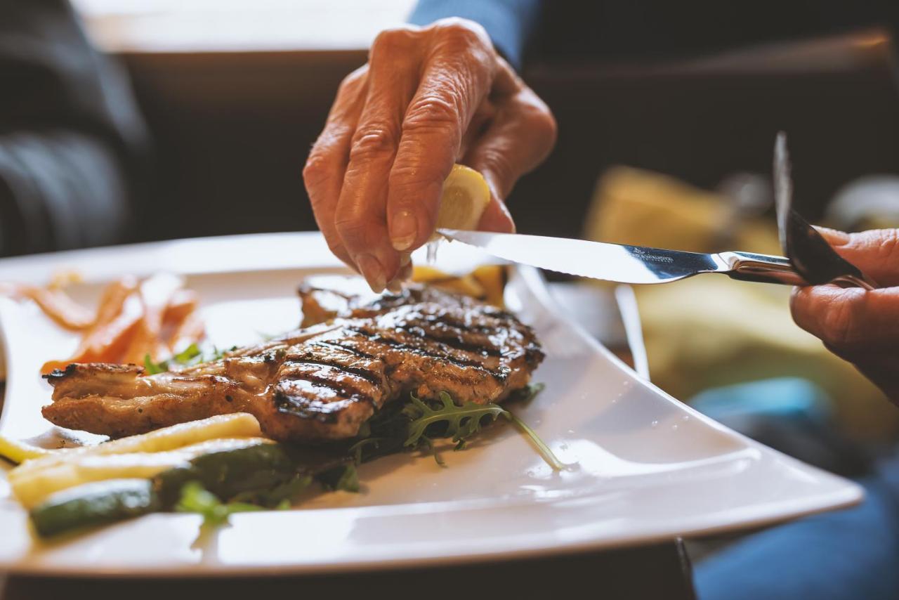 Zum Kleinen Italiener - Ristorante Pizzeria Pension Geinberg Eksteriør bilde
